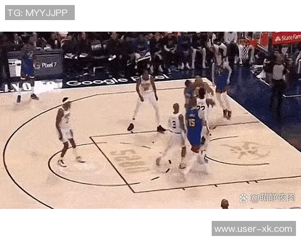 艾顿状态下滑詹姆斯不给球防守频频失误成球队隐患